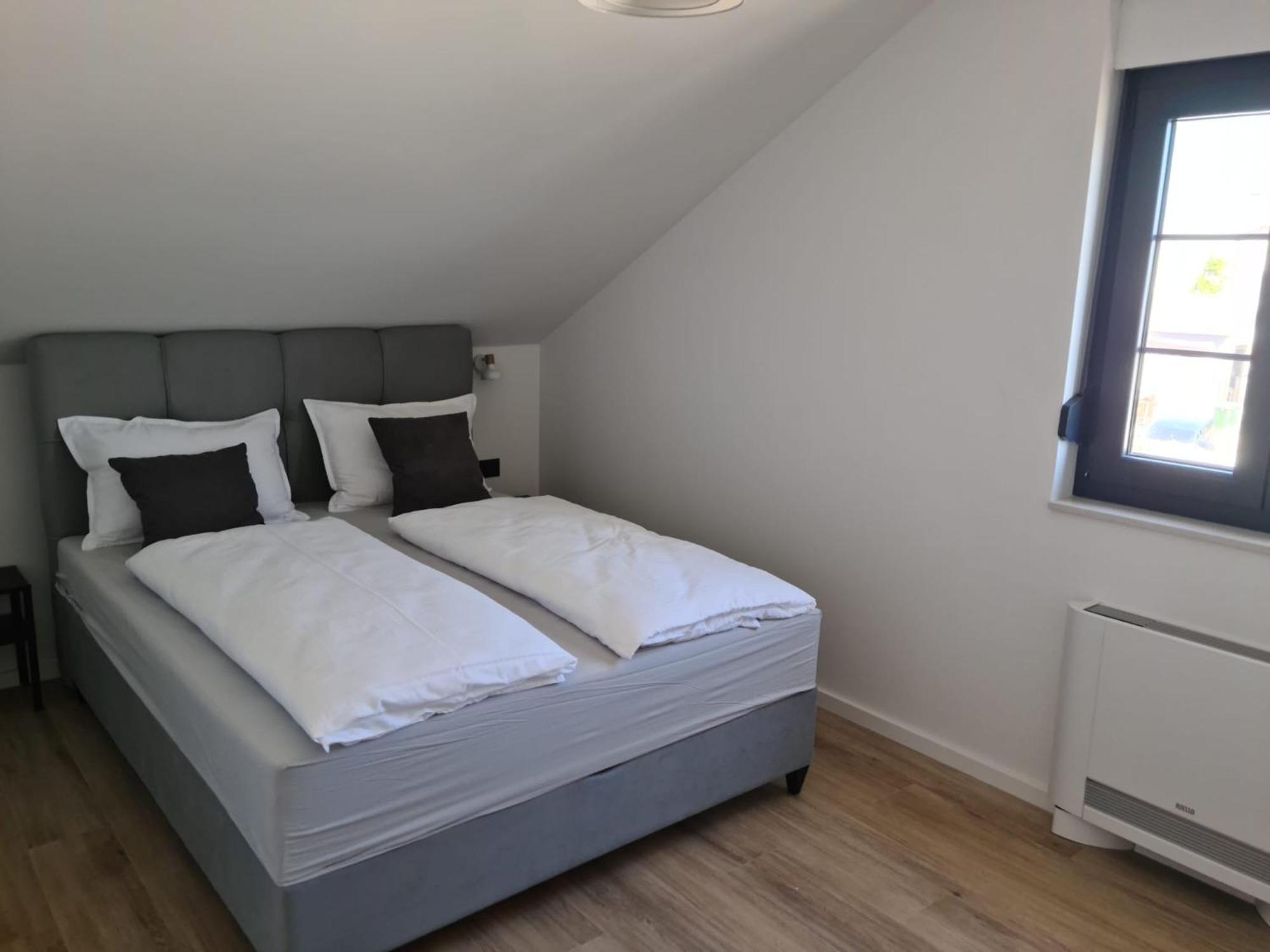 Appartments Akrapovic Vrsi Værelse billede